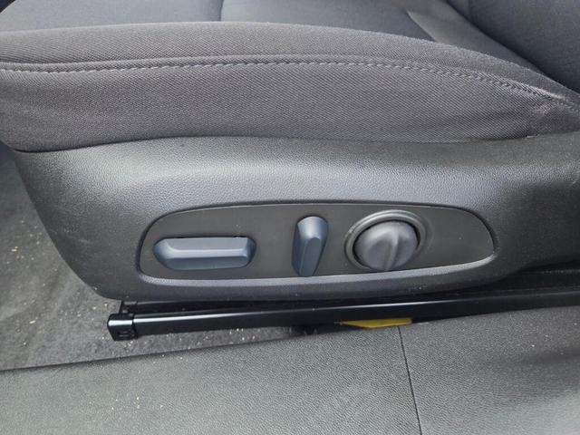 Photo of 2023 Mineral Gray Metallic Chevrolet Malibu