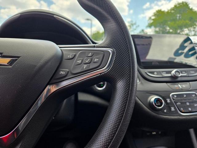 Photo of 2023 Mineral Gray Metallic Chevrolet Malibu