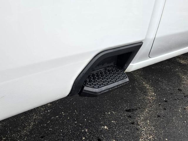 Photo of 2024 Summit White Chevrolet Silverado 2500