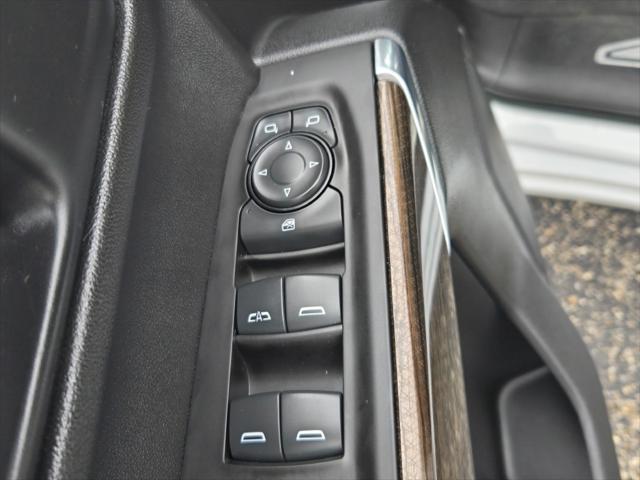 Photo of 2021 Summit White Chevrolet Silverado 1500