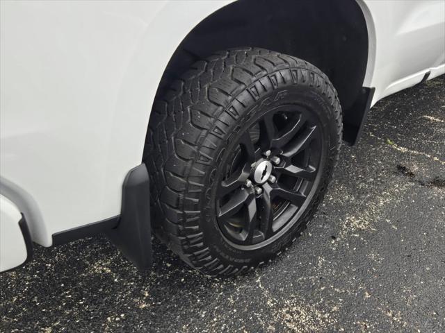 Photo of 2021 Summit White Chevrolet Silverado 1500