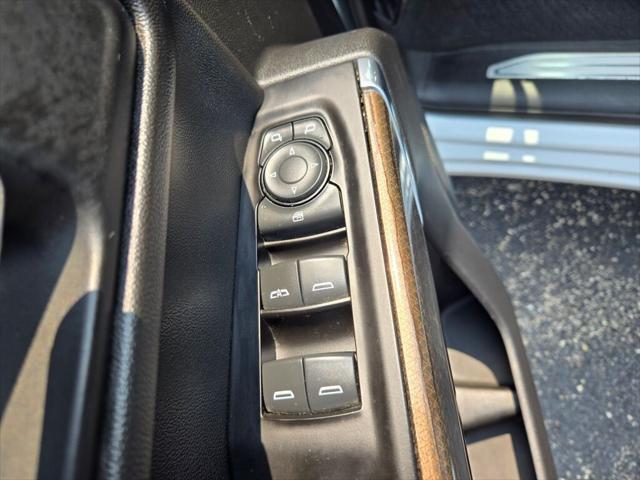 Photo of 2019 Summit White Chevrolet Silverado 1500