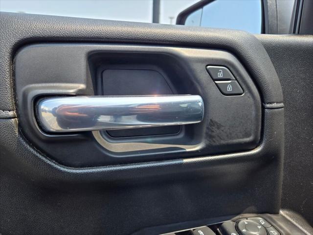 Photo of 2019 Summit White Chevrolet Silverado 1500
