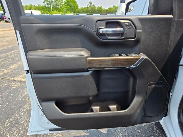 Photo of 2019 Summit White Chevrolet Silverado 1500