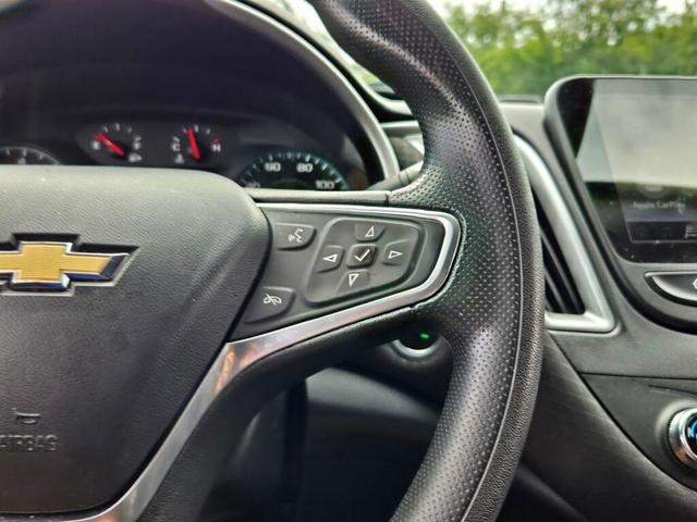 Photo of 2022 Mineral Gray Metallic Chevrolet Malibu
