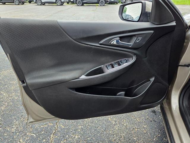 Photo of 2022 Mineral Gray Metallic Chevrolet Malibu