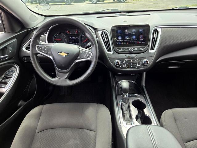 Photo of 2022 Mineral Gray Metallic Chevrolet Malibu