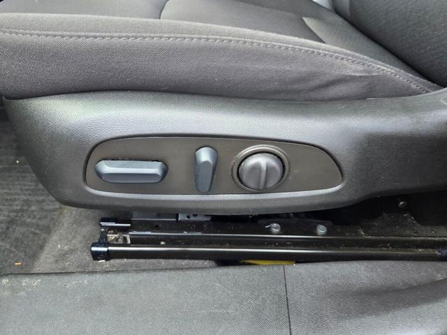 Photo of 2022 Mineral Gray Metallic Chevrolet Malibu