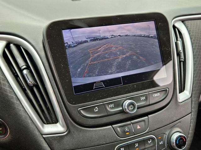 Photo of 2022 Mineral Gray Metallic Chevrolet Malibu