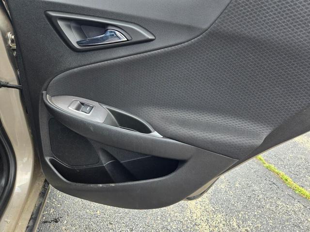 Photo of 2022 Mineral Gray Metallic Chevrolet Malibu