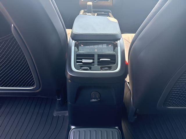 Photo of 2024 Crystal White Metallic Volvo XC90 Recharge Plug-In Hybrid