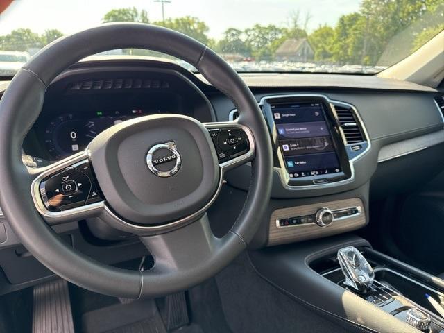 Photo of 2023 Thunder Gray Metallic Volvo XC90