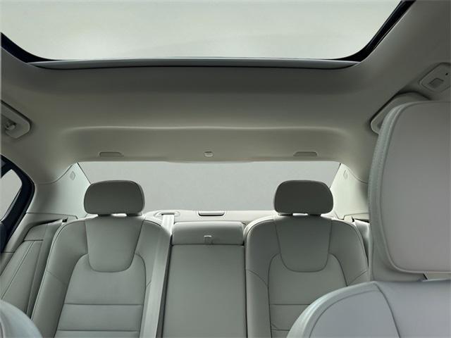 Photo of 2024 Denim Blue Metallic Volvo S60 Recharge Plug-In Hybrid