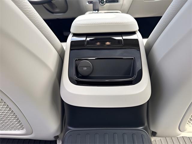 Photo of 2024 Denim Blue Metallic Volvo S60 Recharge Plug-In Hybrid