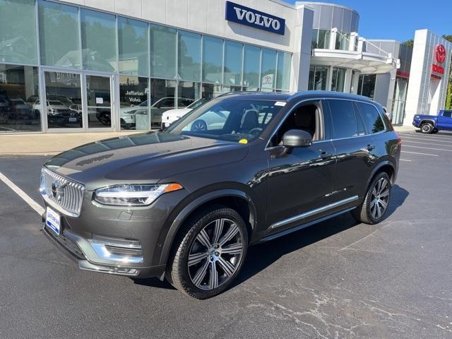 Photo of 2022 Pine Gray Metallic Volvo XC90