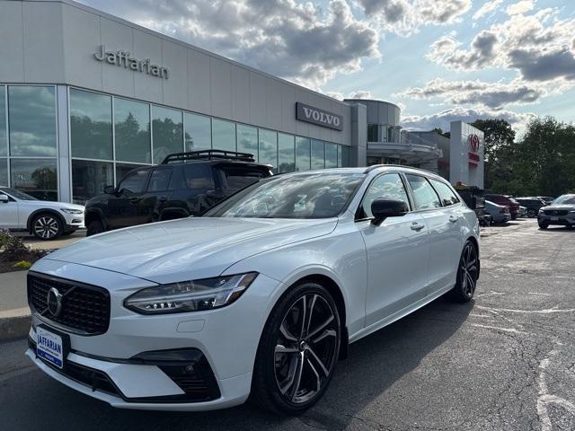 2021 Volvo V90