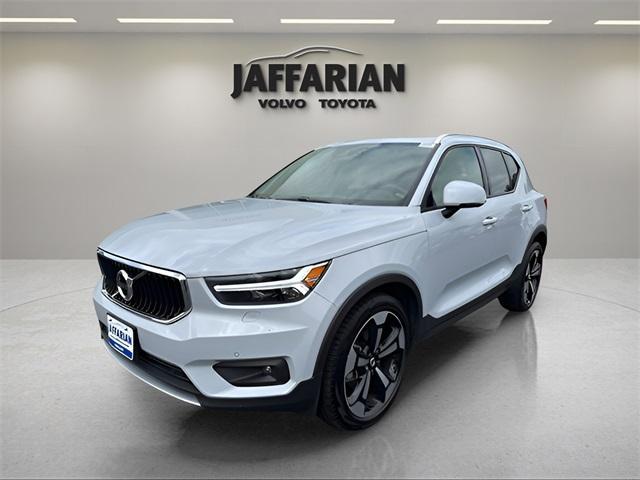 2022 Volvo XC40