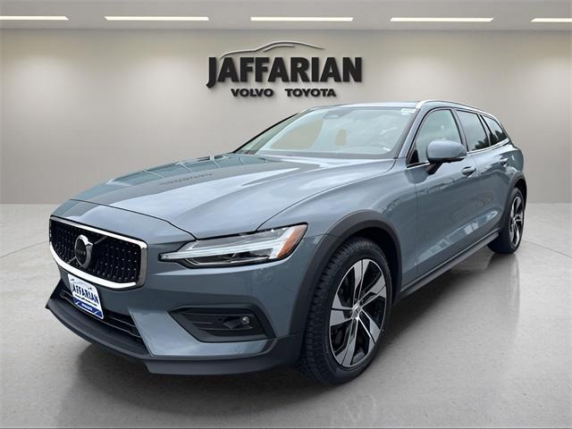 2024 Volvo V60 Cross Country