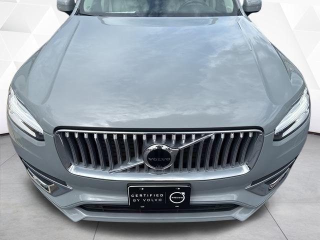 Photo of 2024 Metallic Volvo XC90 Recharge Plug-In Hybrid