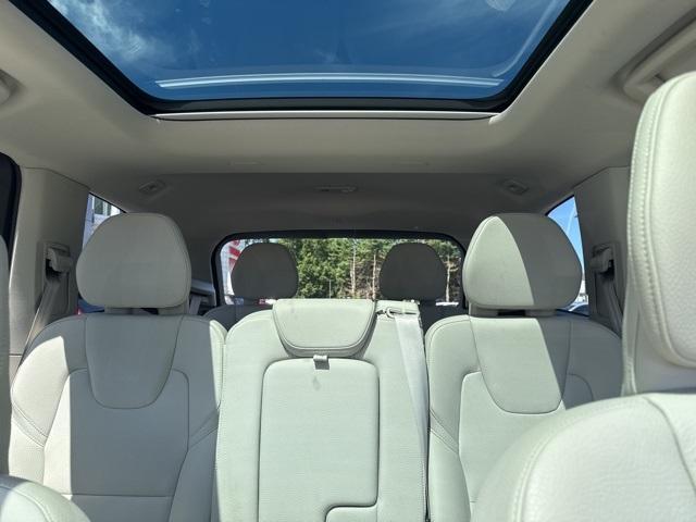 Photo of 2025 Crystal White Metallic Volvo XC90
