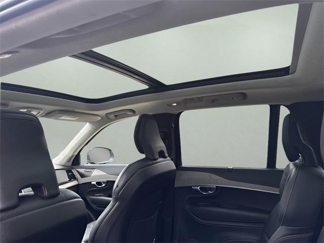 Photo of 2024 Platinum Gray Metallic Volvo XC90