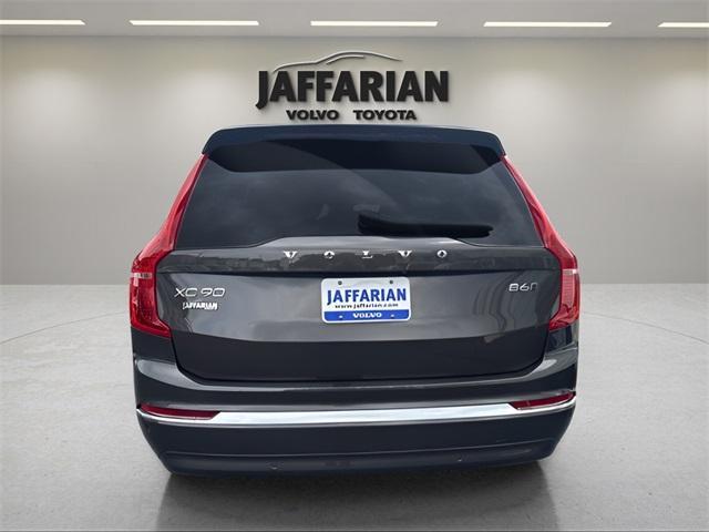 Photo of 2024 Platinum Gray Metallic Volvo XC90