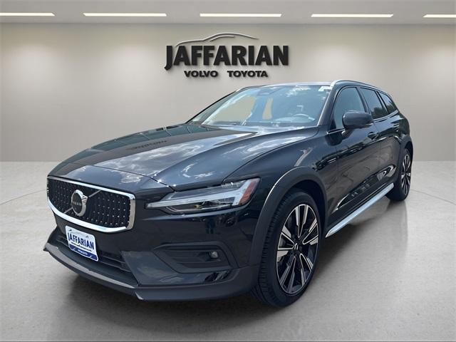2024 Volvo V60 Cross Country