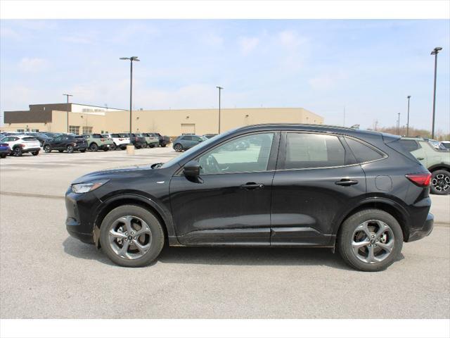 Photo of 2024 Agate Black Metallic Ford Escape