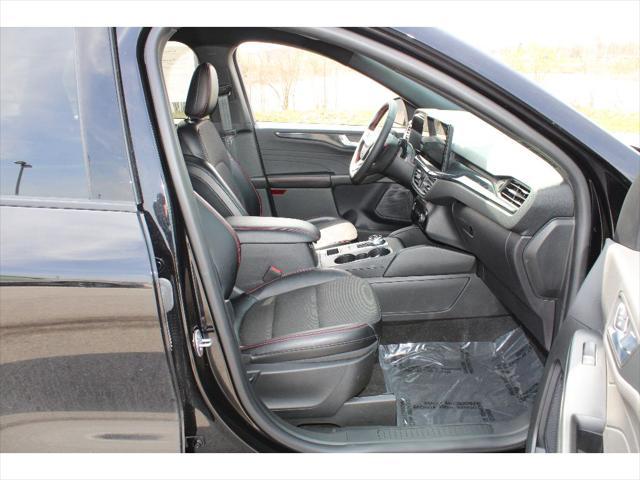Photo of 2024 Agate Black Metallic Ford Escape