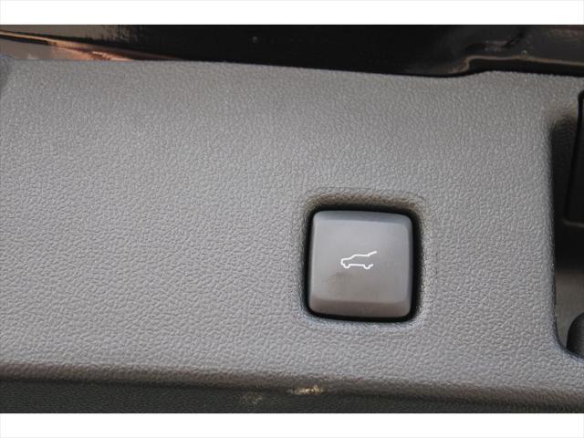 Photo of 2024 Agate Black Metallic Ford Escape