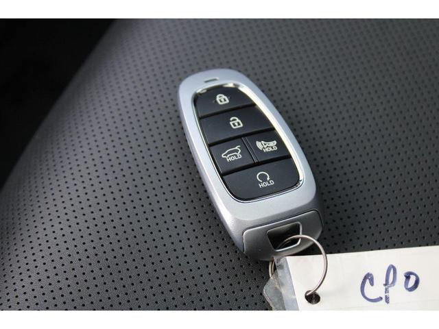 Photo of 2023 Serenity White Pearl Hyundai TUCSON Hybrid