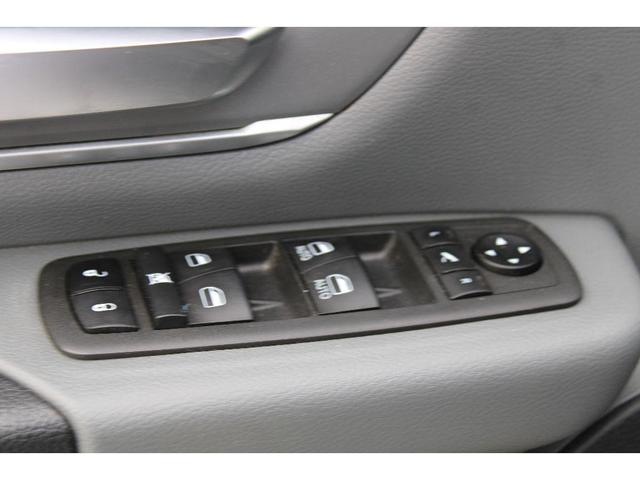 Photo of 2021 Bright White Clearcoat RAM 1500