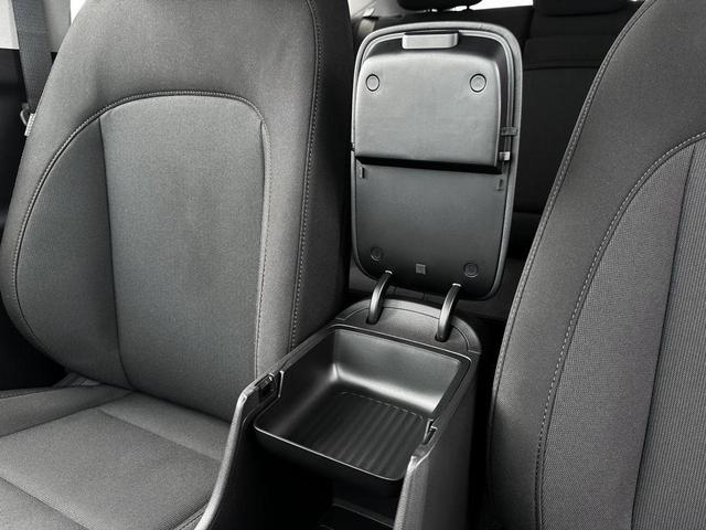 Photo of 2025 Atlas White Hyundai KONA