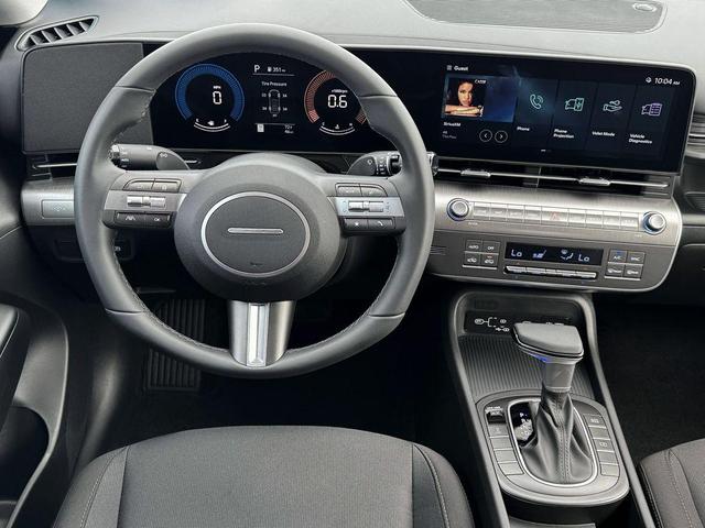 Photo of 2025 Atlas White Hyundai KONA