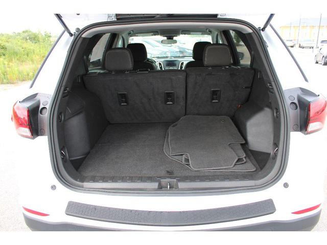 Photo of 2023 Summit White Chevrolet Equinox