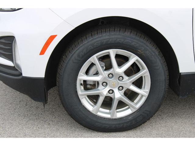 Photo of 2023 Summit White Chevrolet Equinox