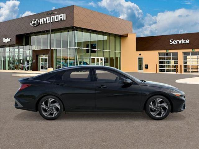 Photo of 2025 Abyss Black Hyundai ELANTRA