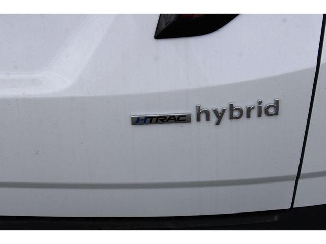 Photo of 2024 White Pearl Hyundai TUCSON Hybrid