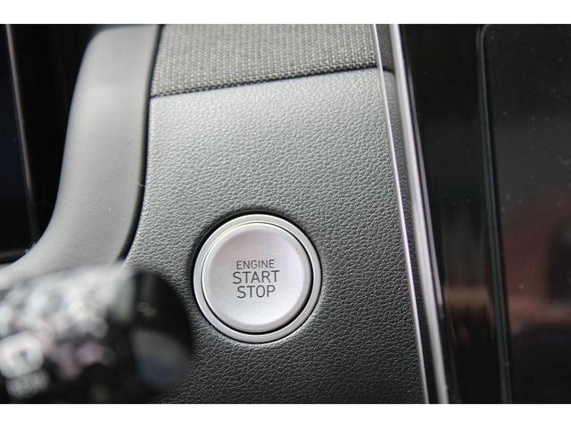 Photo of 2024 White Pearl Hyundai TUCSON Hybrid