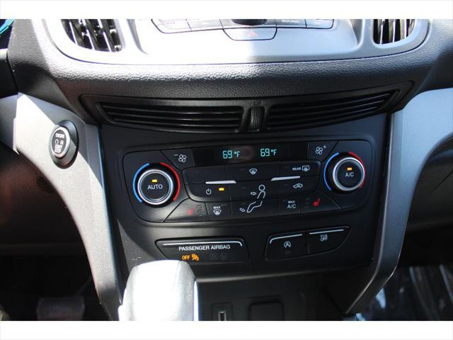 Photo of 2019 Baltic Sea Green Metallic Ford Escape