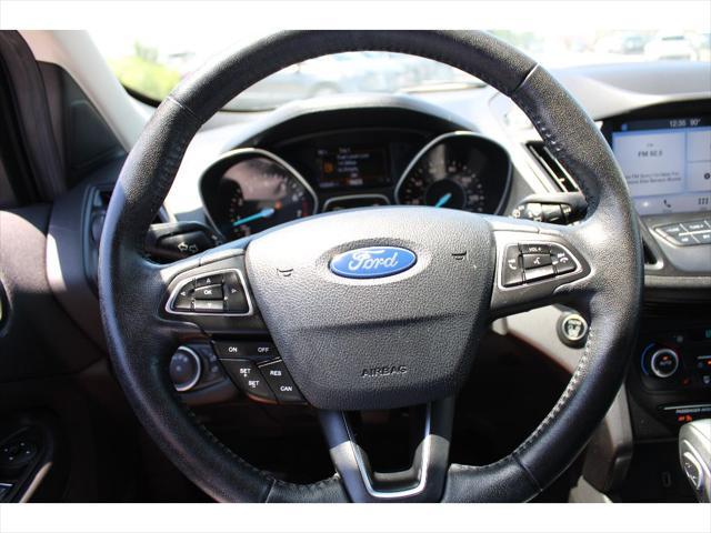 Photo of 2019 Baltic Sea Green Metallic Ford Escape