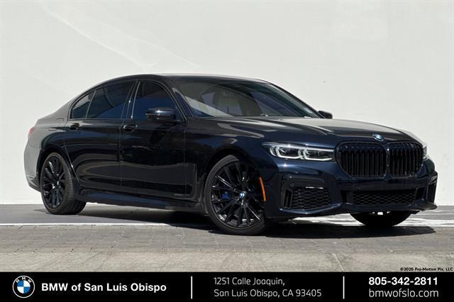 2022 BMW 740