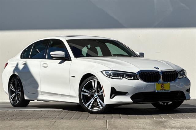 2022 BMW 330E