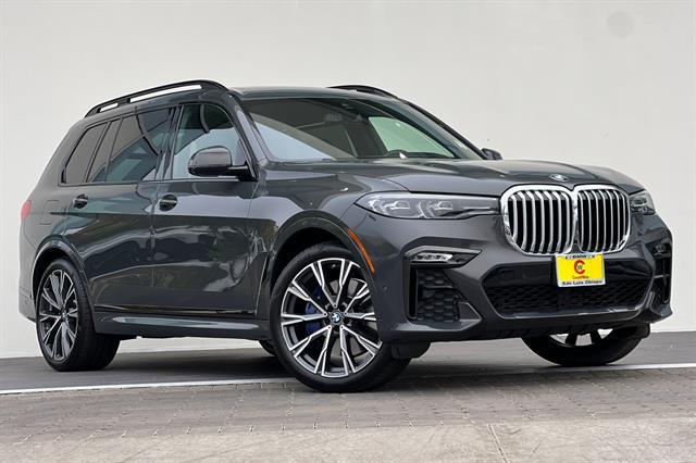 2021 BMW X7