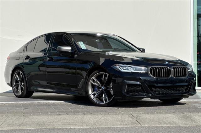 2022 BMW M550