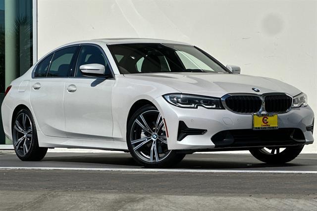 2021 BMW 330