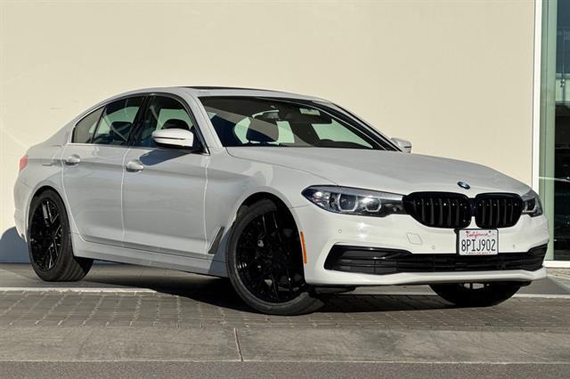 2019 BMW 530