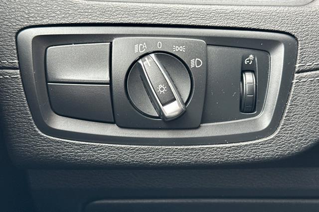 Photo of 2022 Alpine White BMW X1