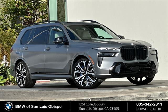 Photo of 2023 Frozen Pure Grey Metallic BMW X7
