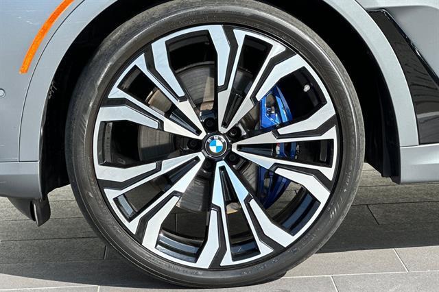 Photo of 2023 Frozen Pure Grey Metallic BMW X7